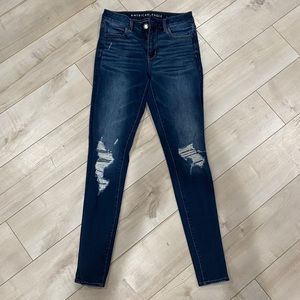 American Eagle Outfitters ripped skinny jeans